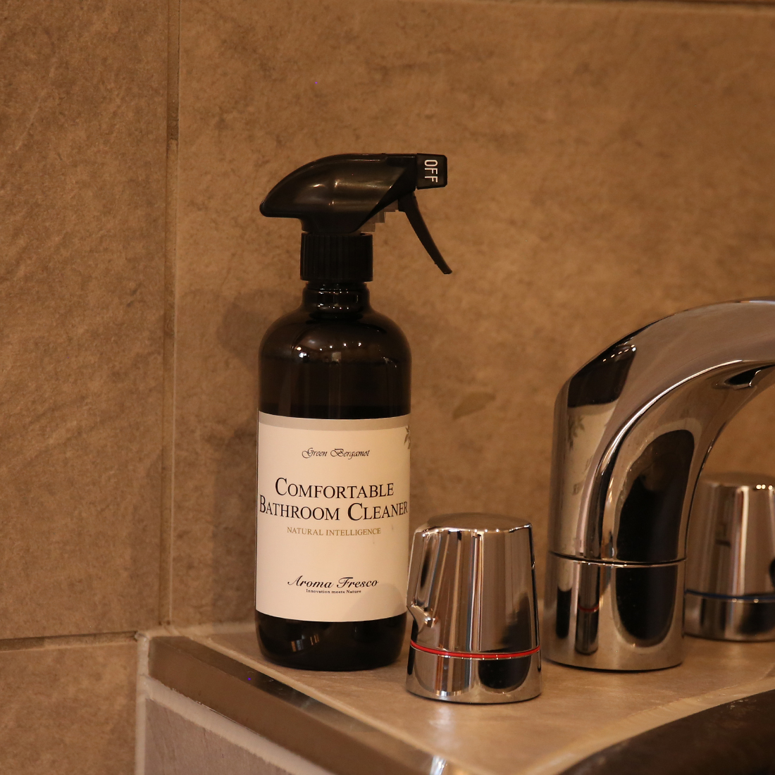 コンフォタブル バスルームクリーナー