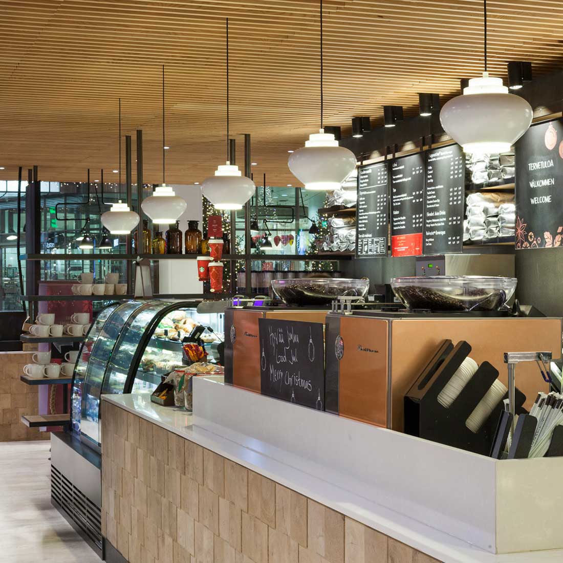 個性的なフォルムA333ペンダント