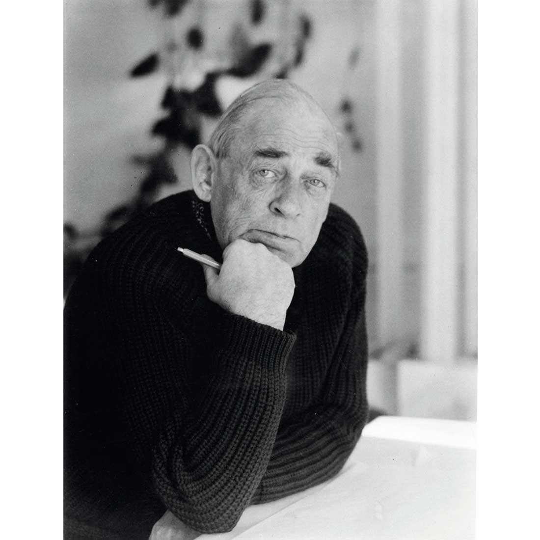 個性的なフォルムA333ペンダント