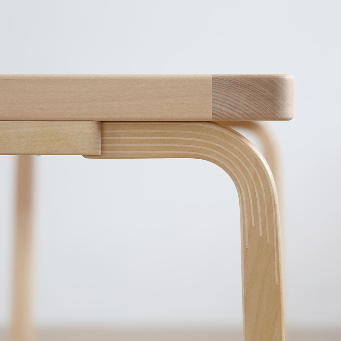 BENCH 153A