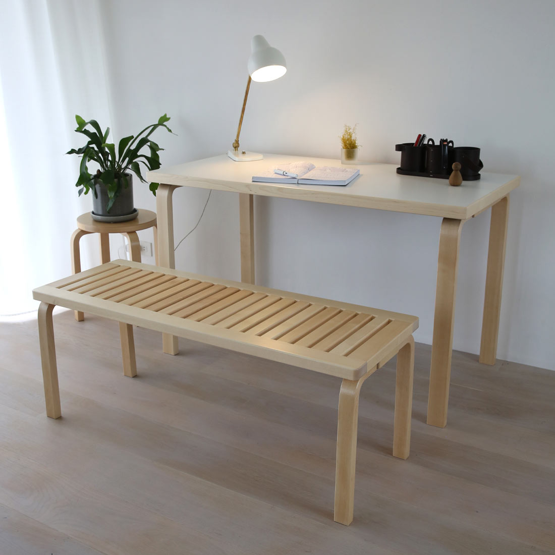 BENCH 153A
