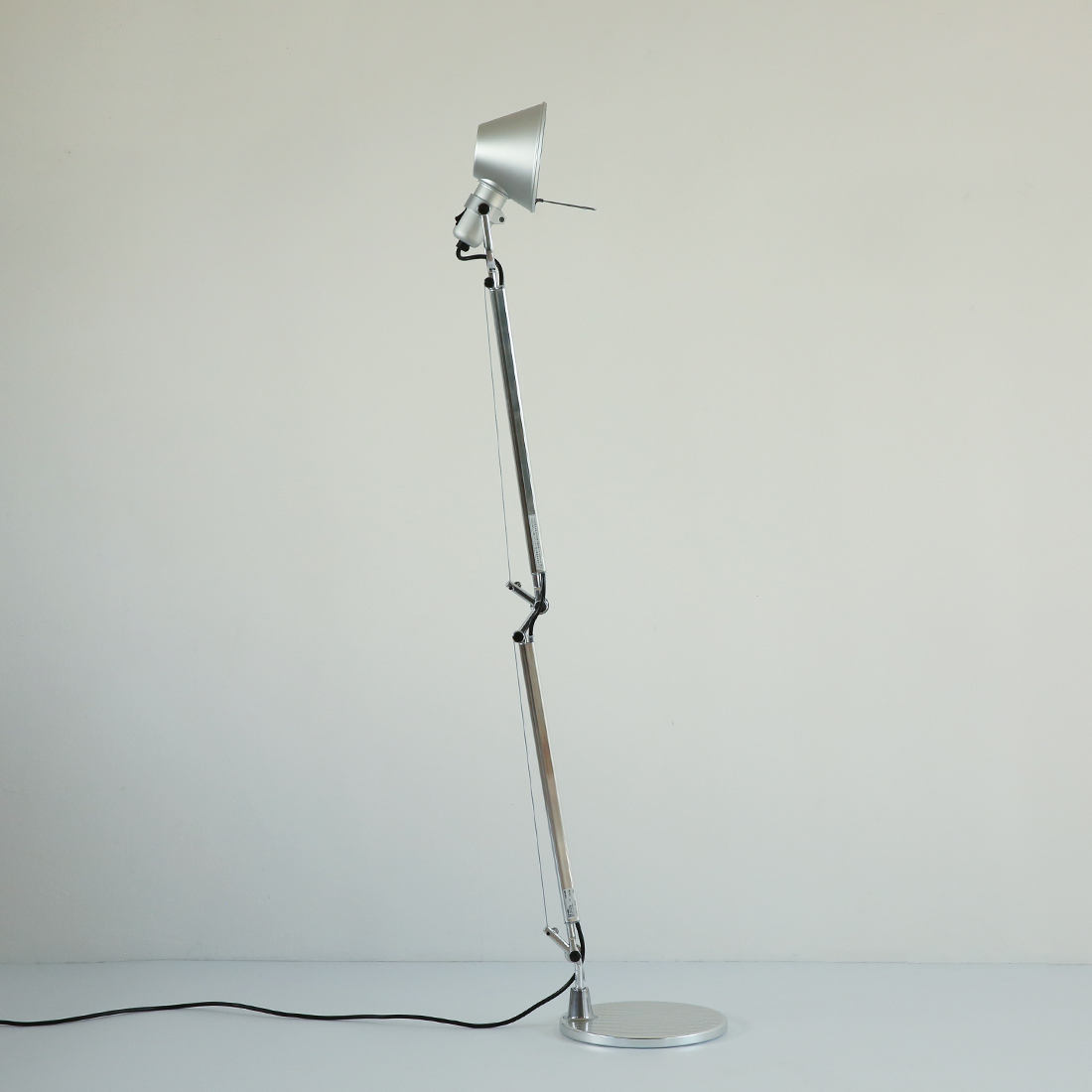 Tolomeo Table