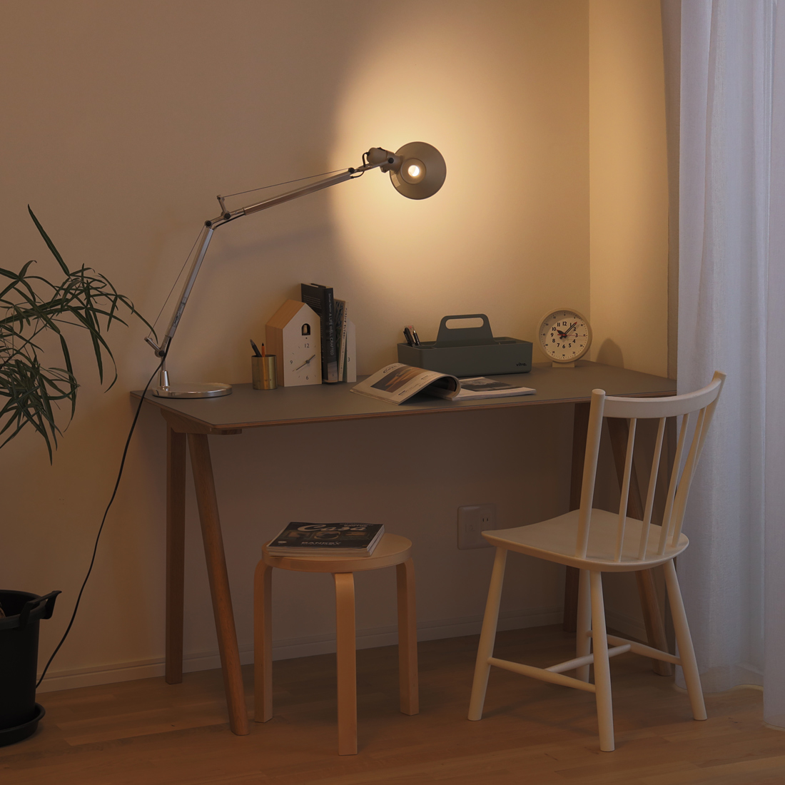 Tolomeo Table