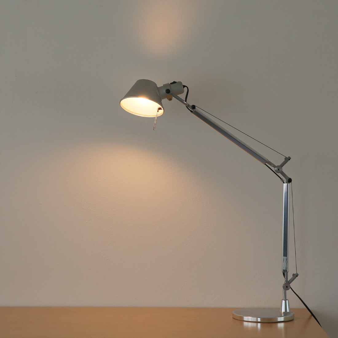 Tolomeo Table