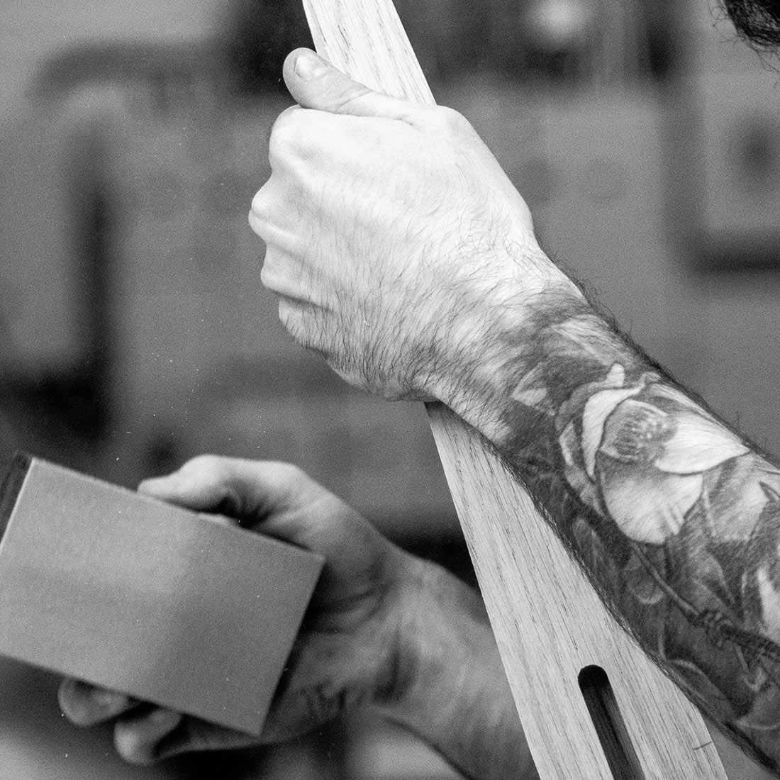 商品を製造している職人