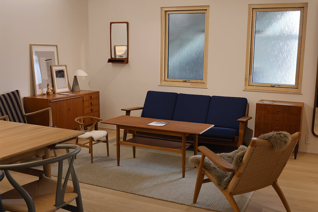 北欧家具正規販売店CONNECTの松山ショールーム 店舗内の展示風景イメージ