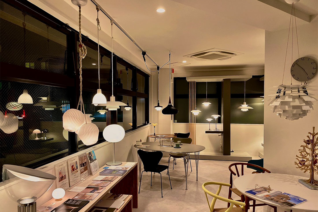 北欧家具正規販売店CONNECTの札幌ショールーム 店舗内の展示風景イメージ