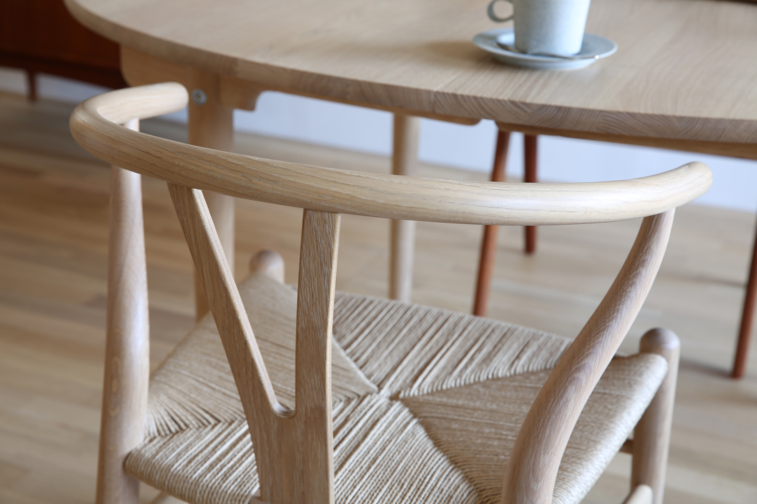 カールハンセン・オーク材/ホワイトオイル仕上げ