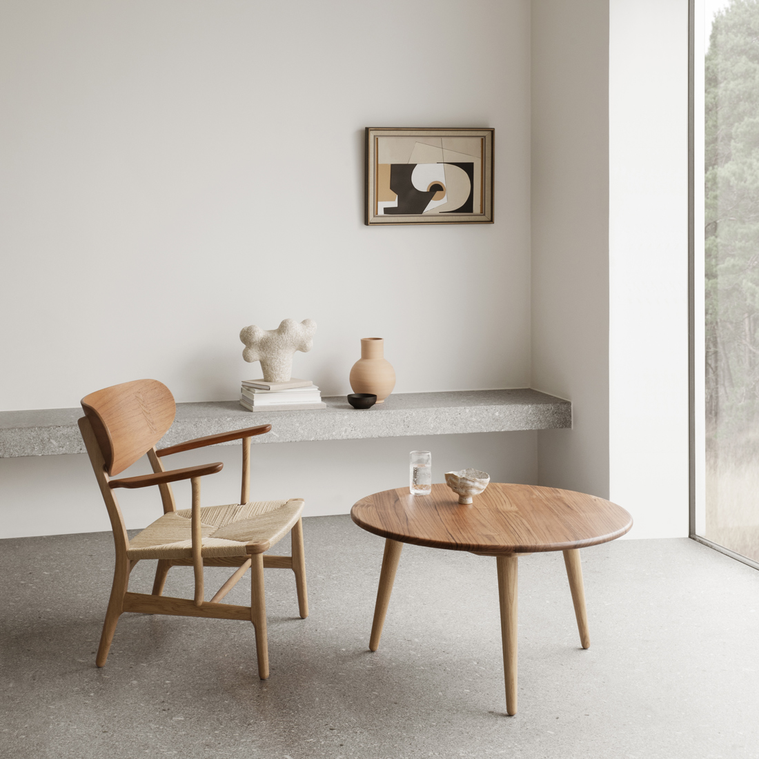 3本脚に宿る、軽やかな美しさCH008コーヒーテーブル