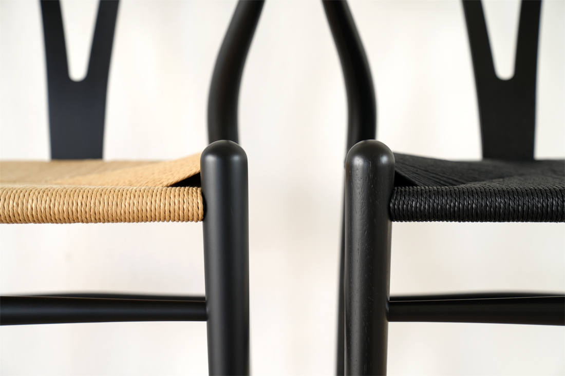 木目が活きる漆黒の2025年限定モデルCH24 ユーカリブラック