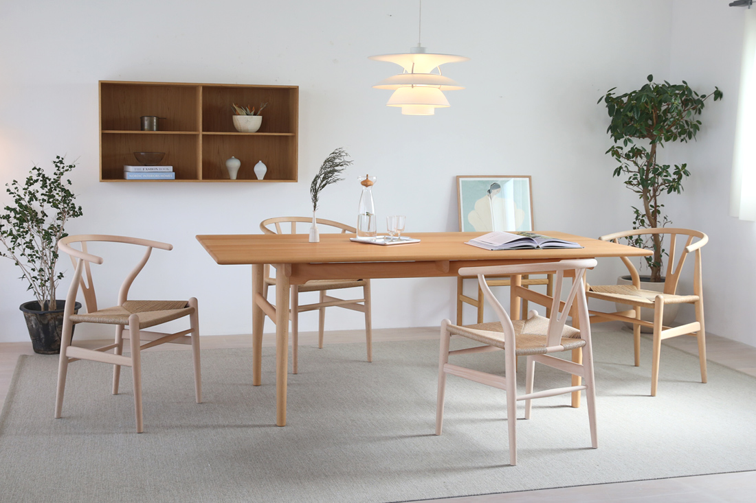 世界中で愛される
CARL HANSEN & SONのベストセラーCH24「Yチェア」
