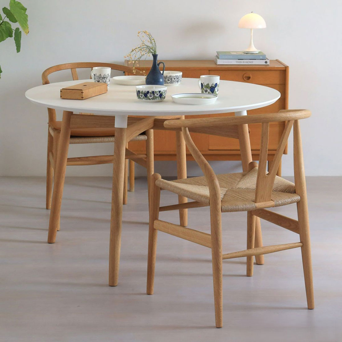 世界中で愛される
CARL HANSEN & SONのベストセラーCH24「Yチェア」