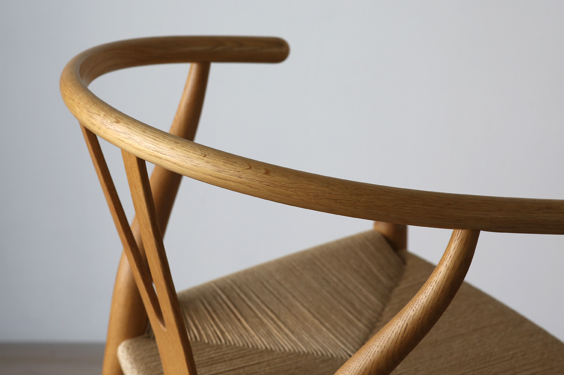 世界中で愛される
CARL HANSEN & SONのベストセラーCH24「Yチェア」