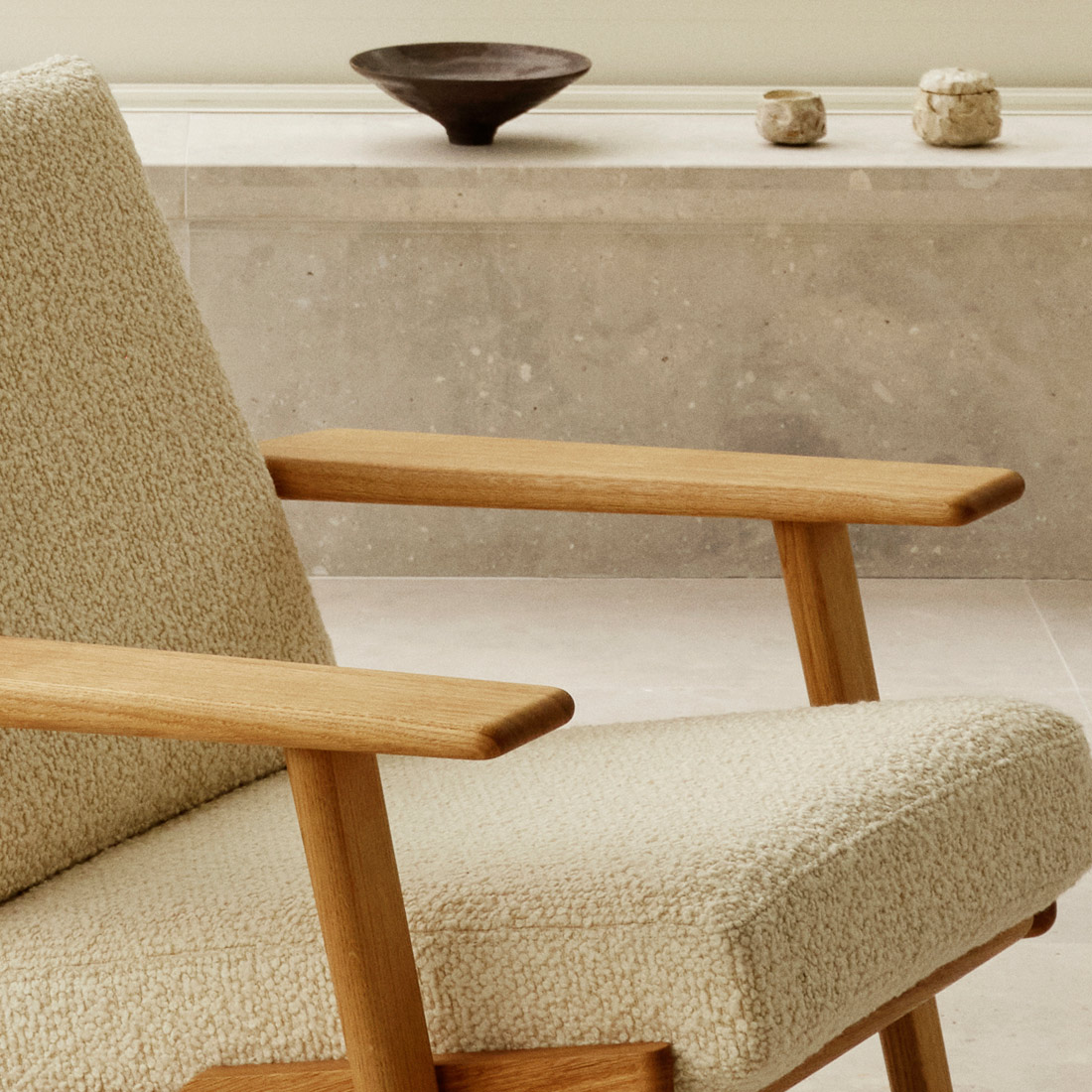 時を超えて愛される北欧デザインと安らぎの座り心地CH290ラウンジチェア