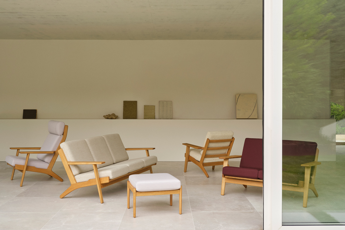 時を超えて愛される北欧デザインと安らぎの座り心地CH293ソファ