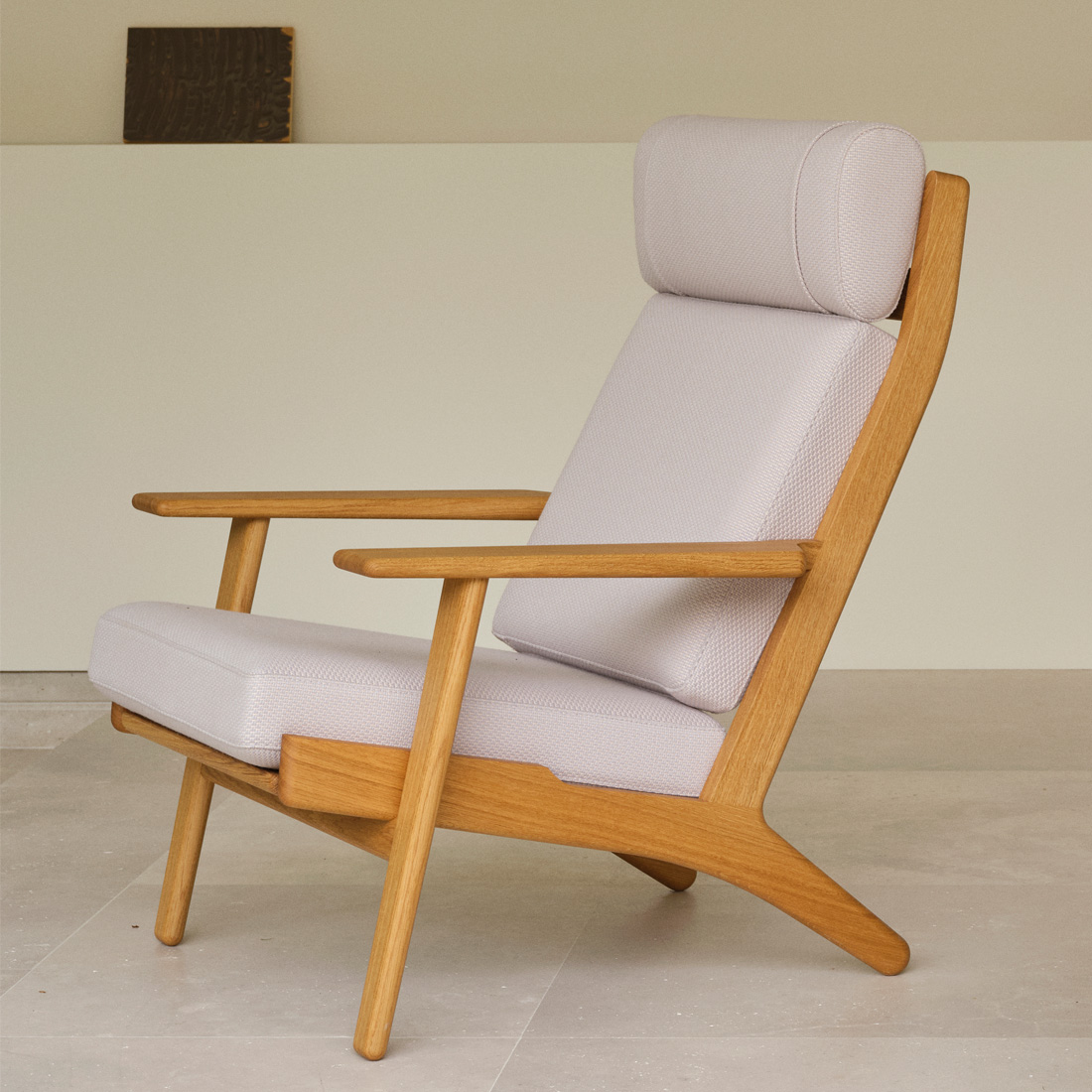 時を超えて愛される北欧デザインと、安らぎの座り心地CH291ラウンジチェア