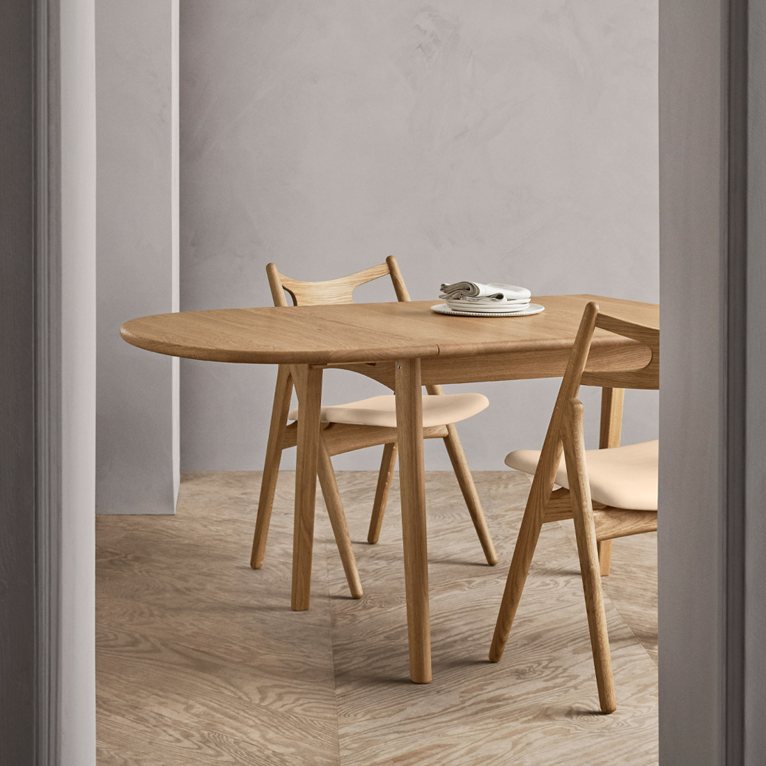 愛らしいフォルムと機能美を両立CH29Pソーバックチェア