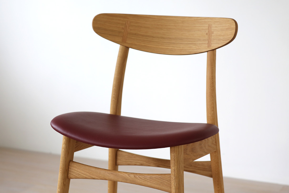 省スペースに映えるアームレスチェア CH30P