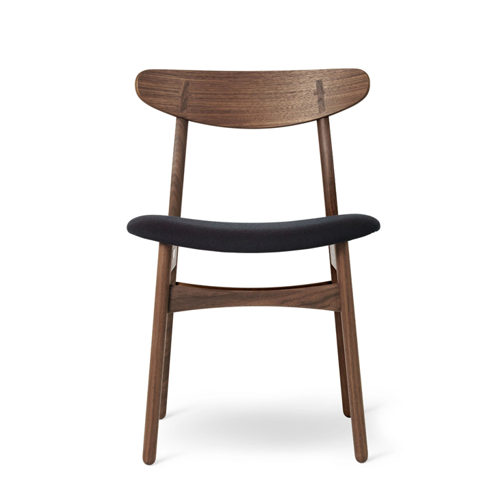 省スペースに映えるアームレスチェア CH30P