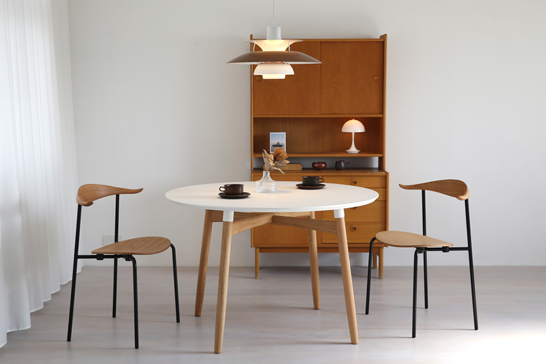 温もり感じるミニマルデザインCH88ダイニングチェア