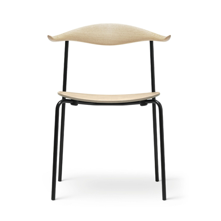 温もり感じるミニマルデザインCH88ダイニングチェア