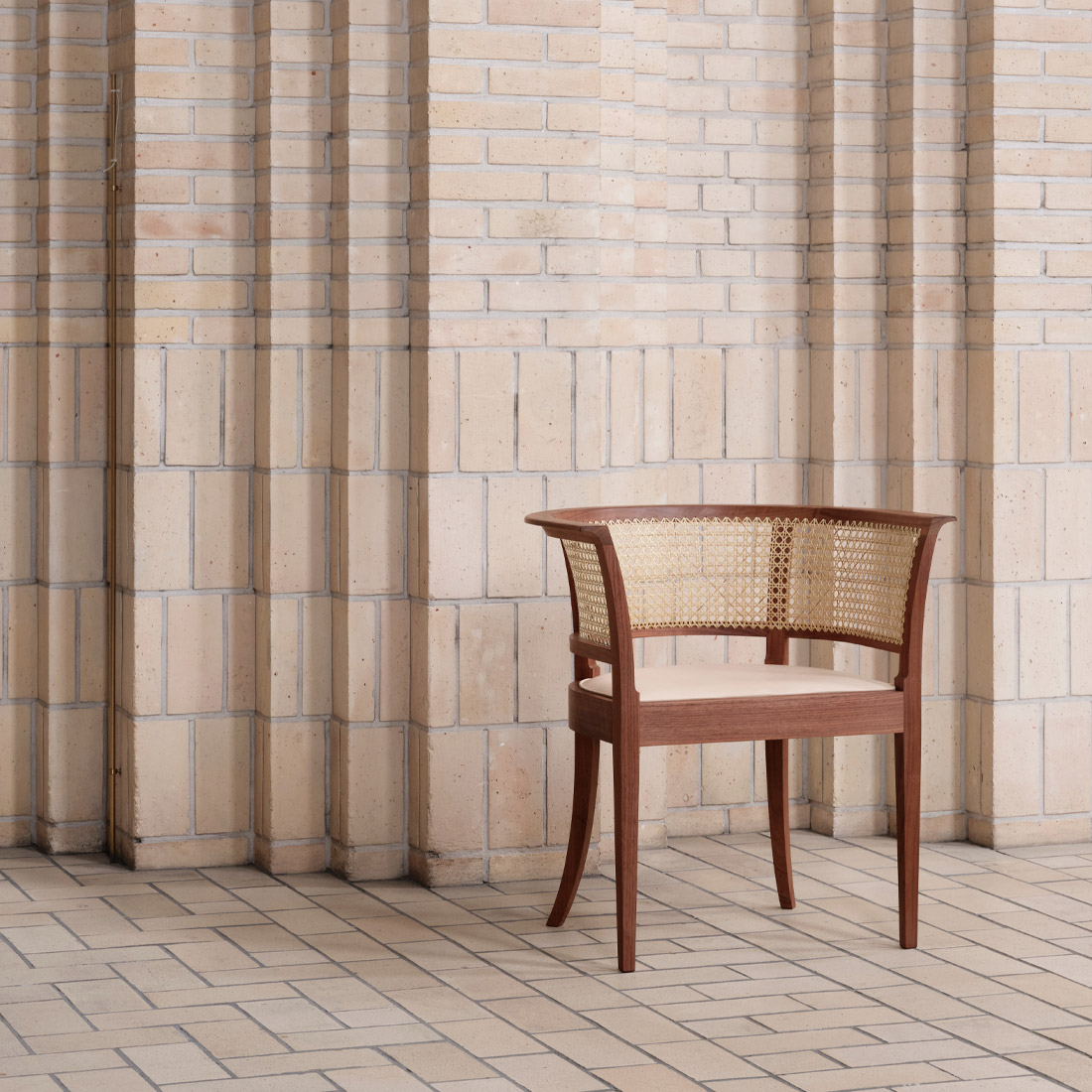 時を超える名作 北欧デザインの原点 K96620（フォーボーチェア）