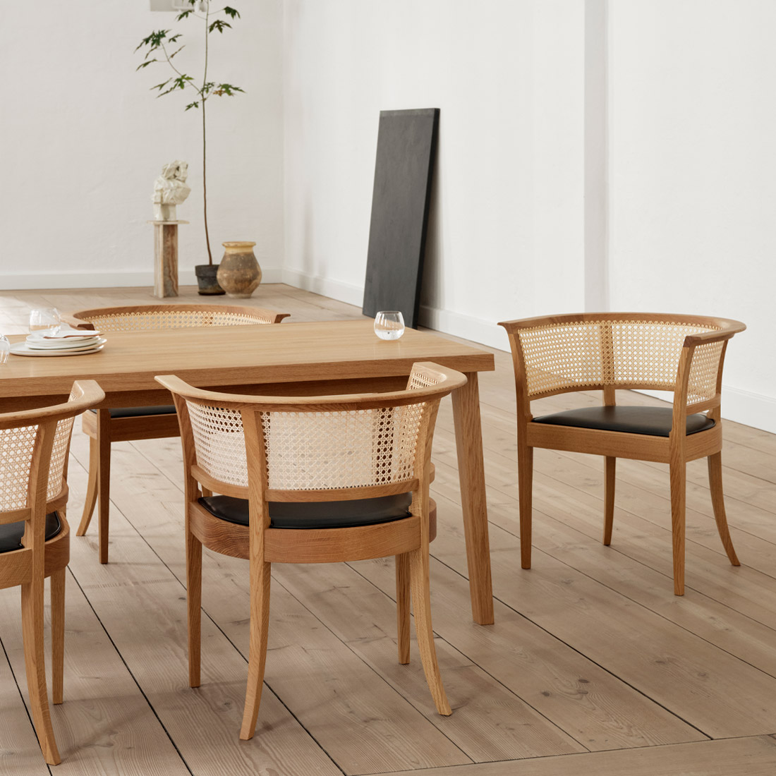 時を超える名作 北欧デザインの原点 K96620（フォーボーチェア）