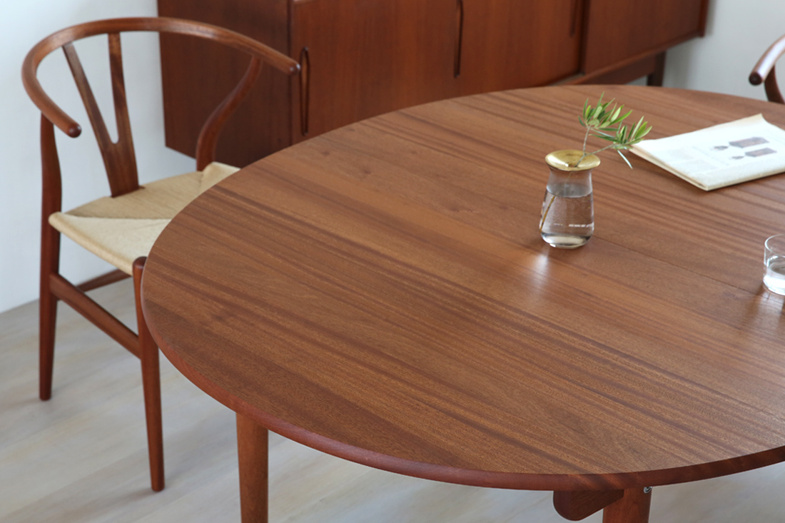 カール・ハンセン＆サン　マホガニー材を用いた新しいコレクション