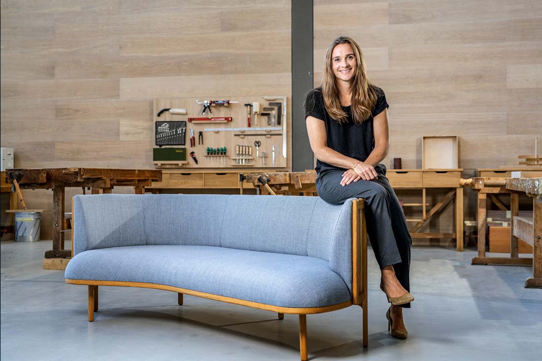 心地よい会話が生まれるRF1903サイドウェイソファ