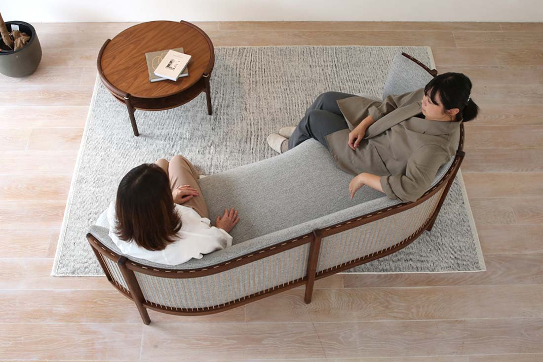 心地よい会話が生まれるRF1903サイドウェイソファ