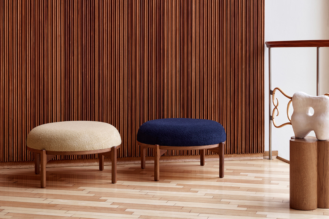 人と空間をつなぐやさしいフォルムRF1903Fサイドウェイフットスツール