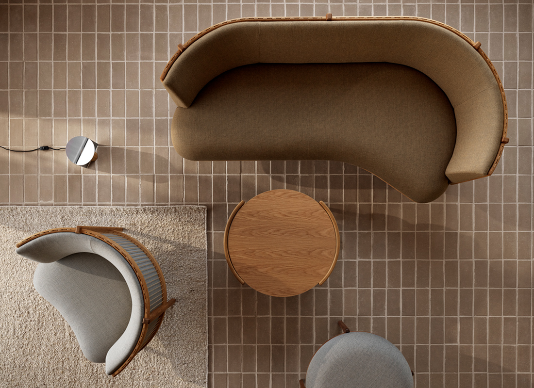 柔らかな曲線が、空間と人をつなぐRF1905サイドウェイコーヒーテーブル