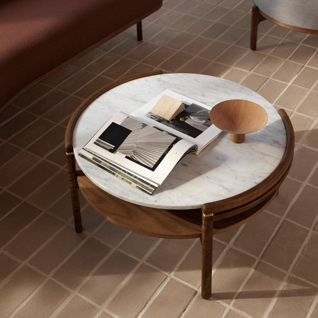 柔らかな曲線が、空間と人をつなぐRF1905サイドウェイコーヒーテーブル