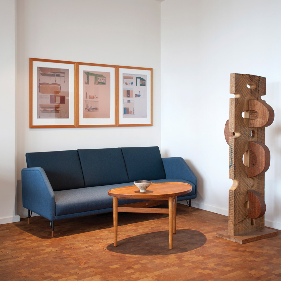 軽やかで優雅な北欧モダンデザイン77ソファ