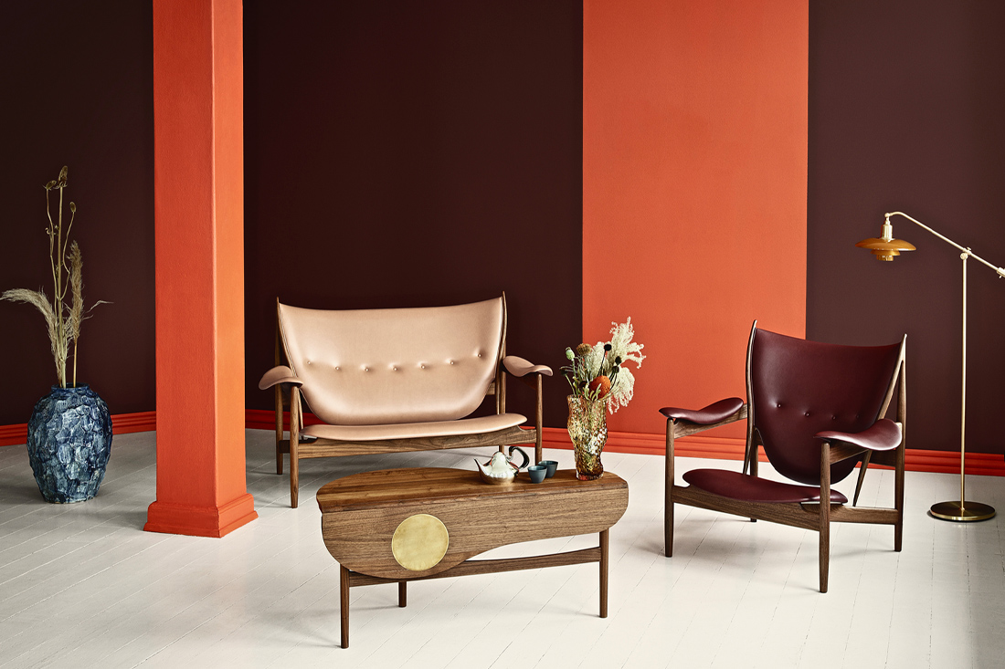 アートと彫刻的な美しさが融合。バタフライテーブル