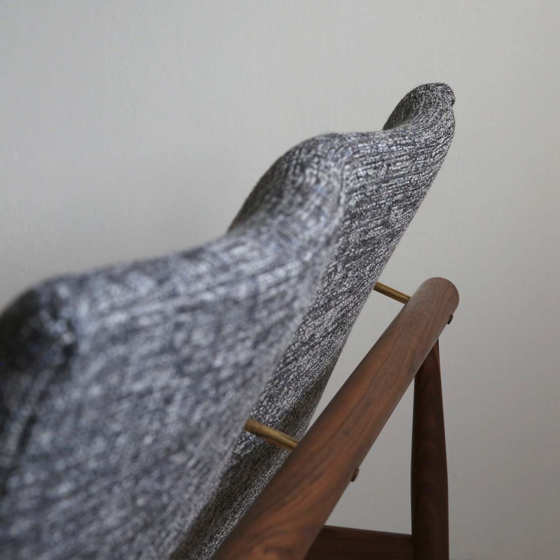 日本の建築技術にインスピレーションを得たジャパンソファ