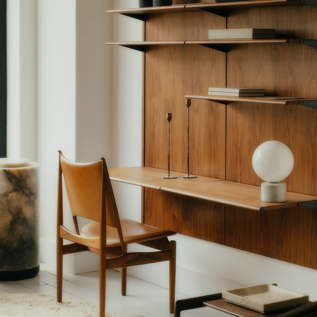 フィン・ユールが描いた浮遊する美学