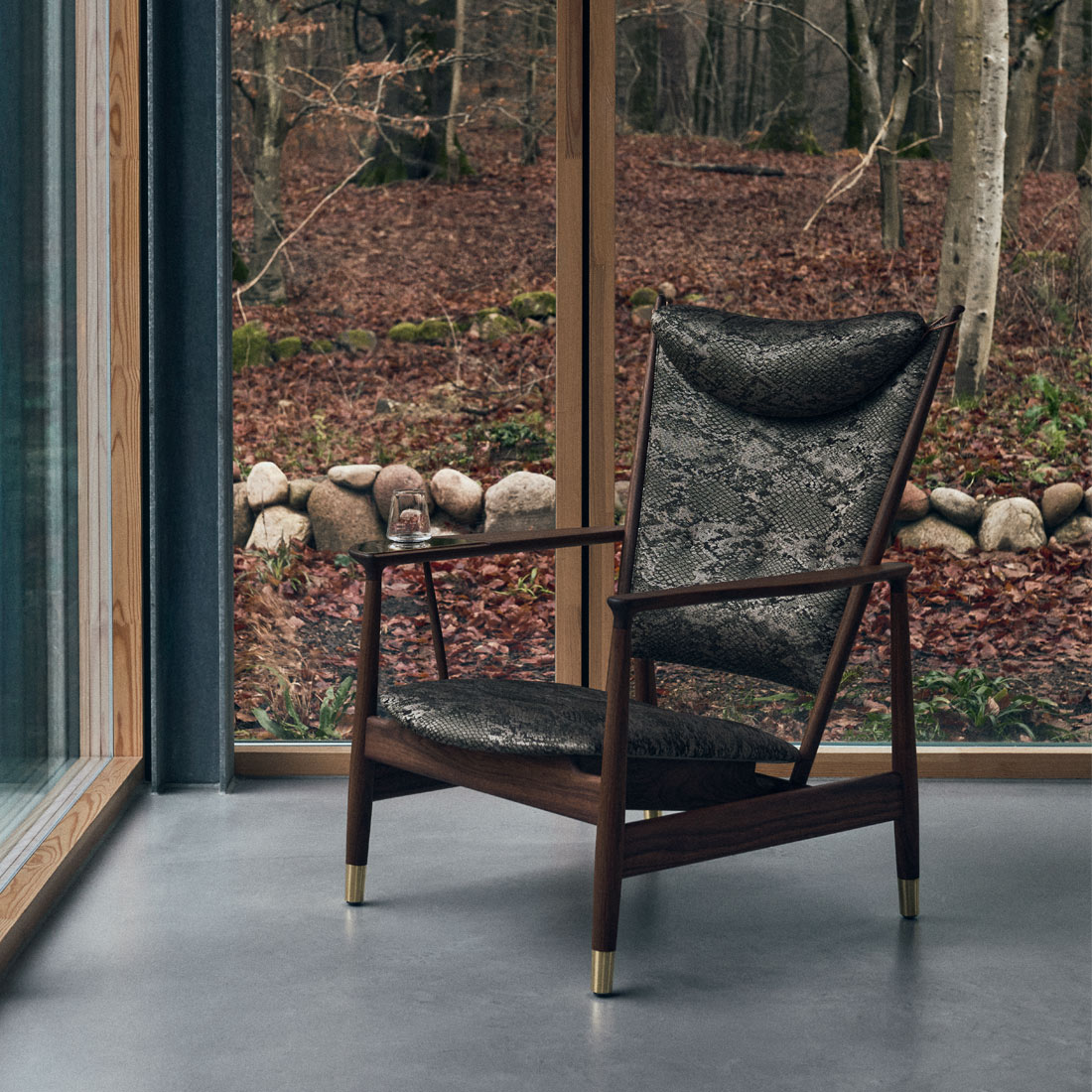 遊び心が光るウィスキーチェア