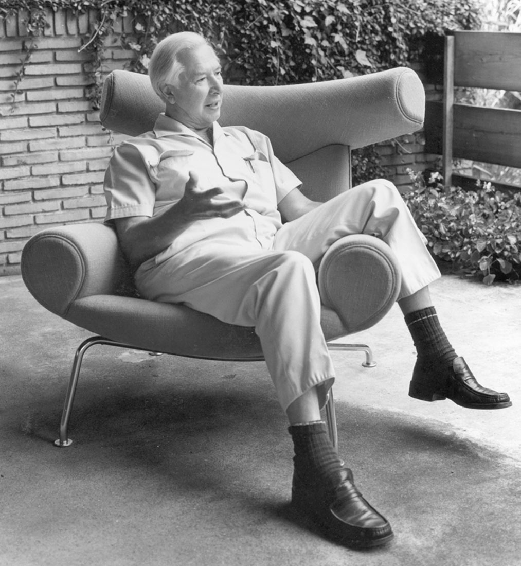 極上のやすらぎをもたらすラウンジチェアOx Chair