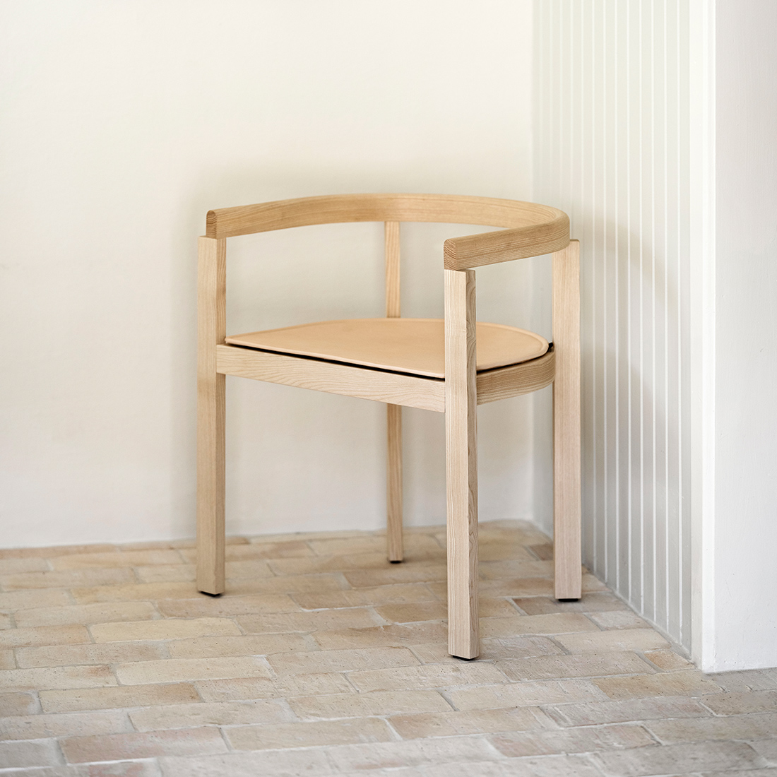 「AFTER」チェア