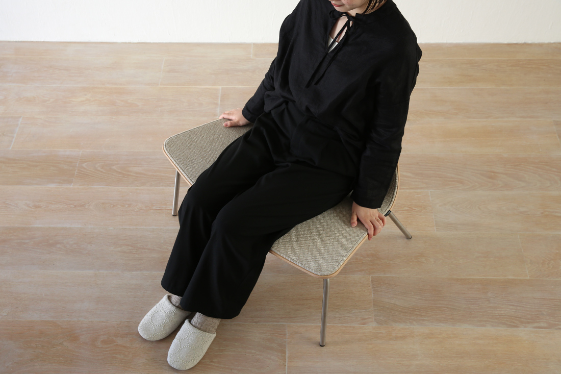 PK23に座っている女性