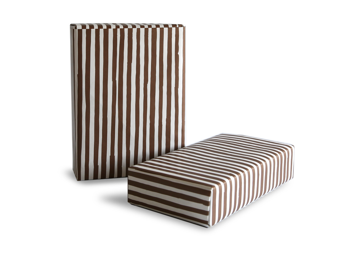 包装紙へのこだわりCONNECTらしさの追求。