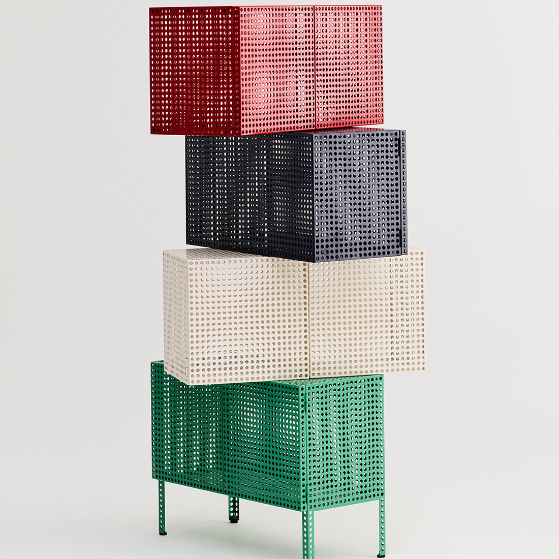 パーフォレイテッドキャビネットフロア