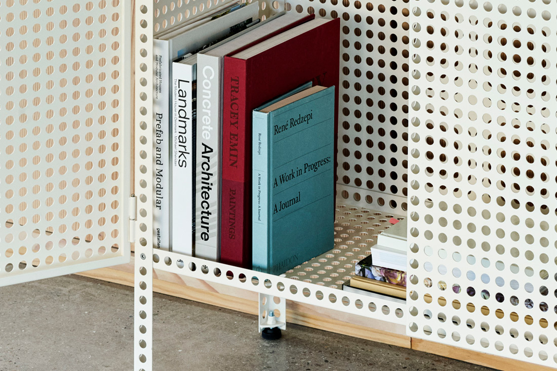 PERFORATED CABINET FLOOR