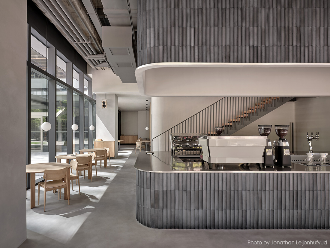 ブルーボトルコーヒージンアンケリーセンターカフェ