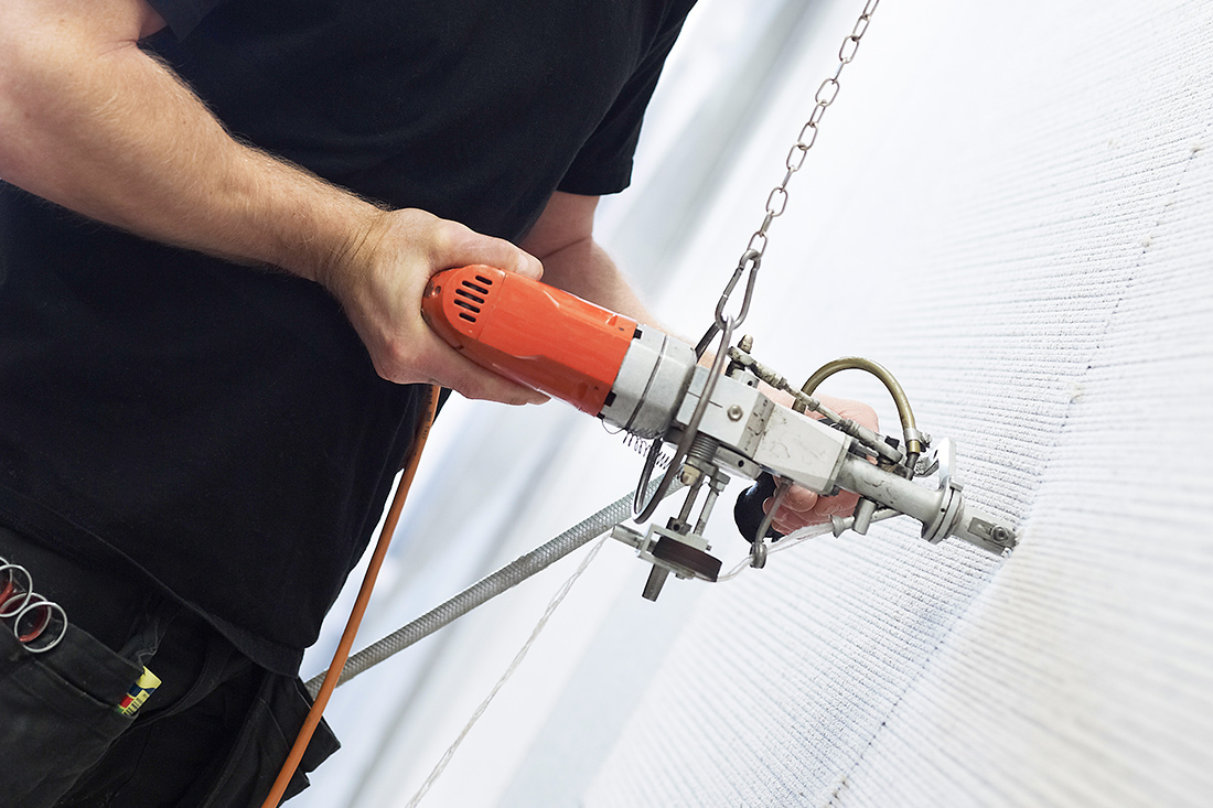 ハンドタフティングでの製造