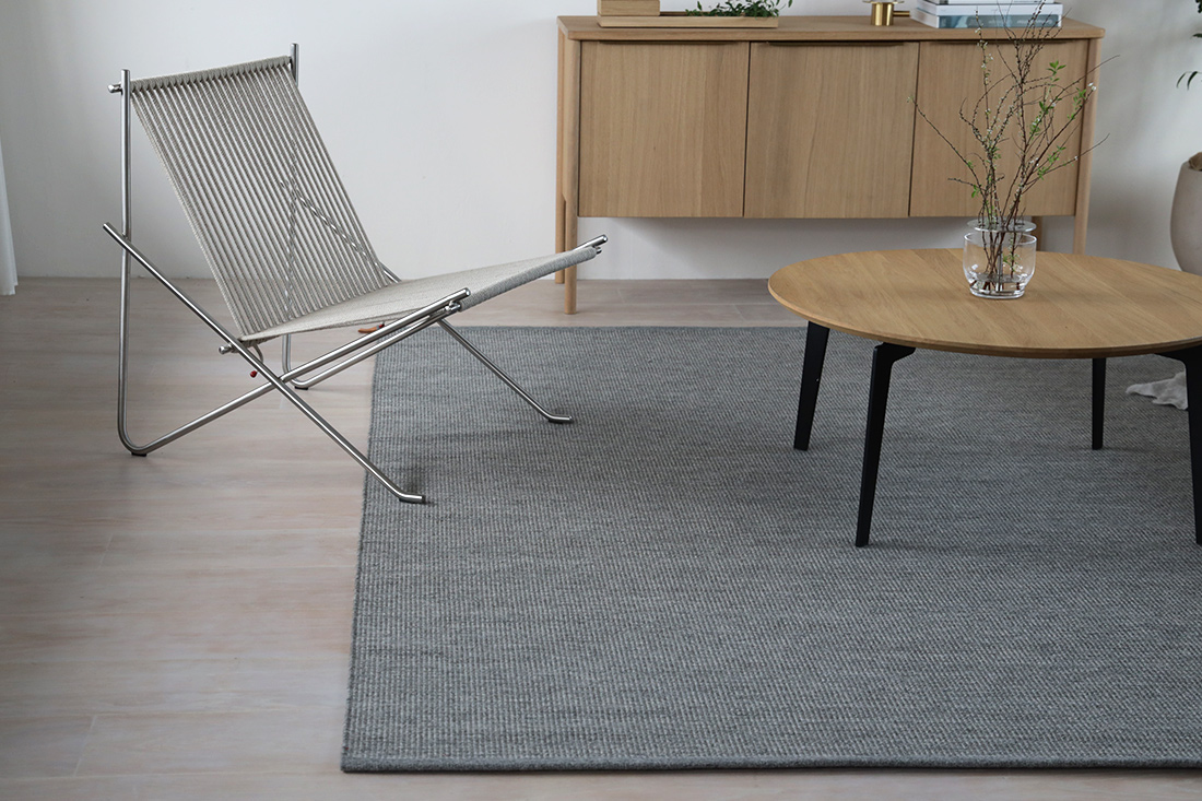 ハーパー グレー ラグ リビングスタイリング