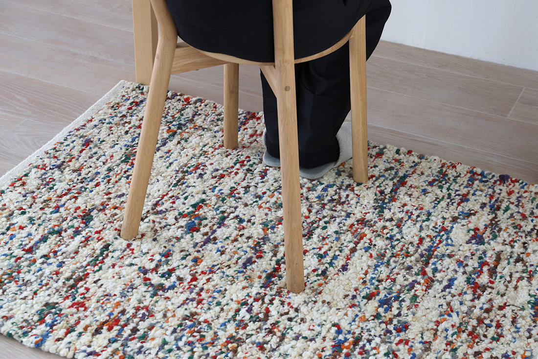 テクニカラーフロックラグ