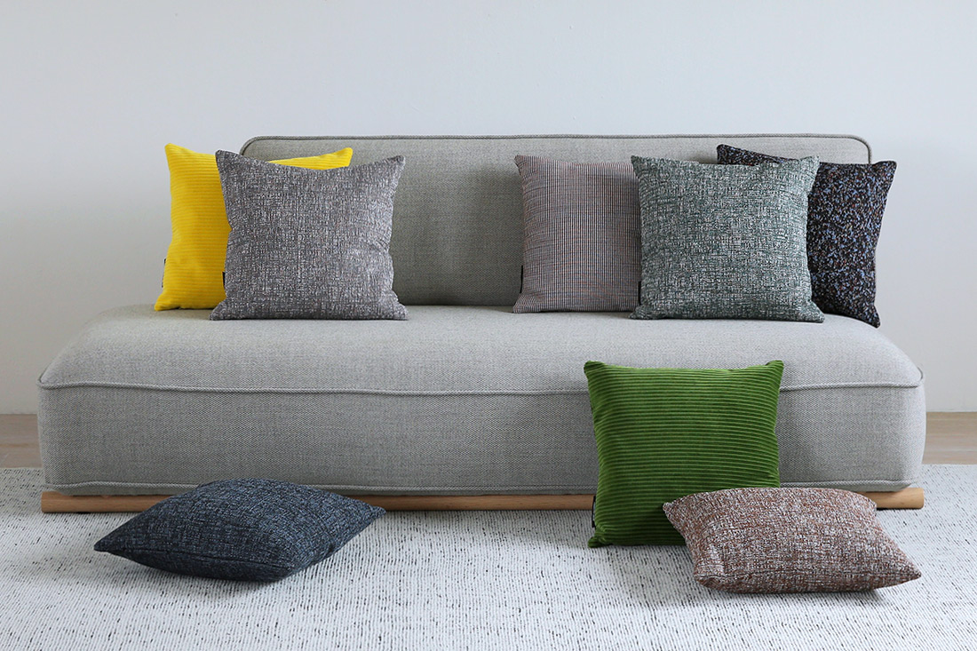 ラフ・シモンズクッション