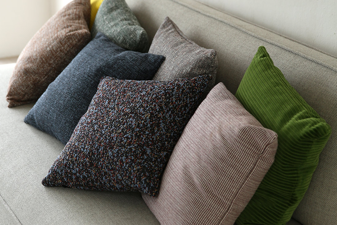 ラフシモンズ クッション